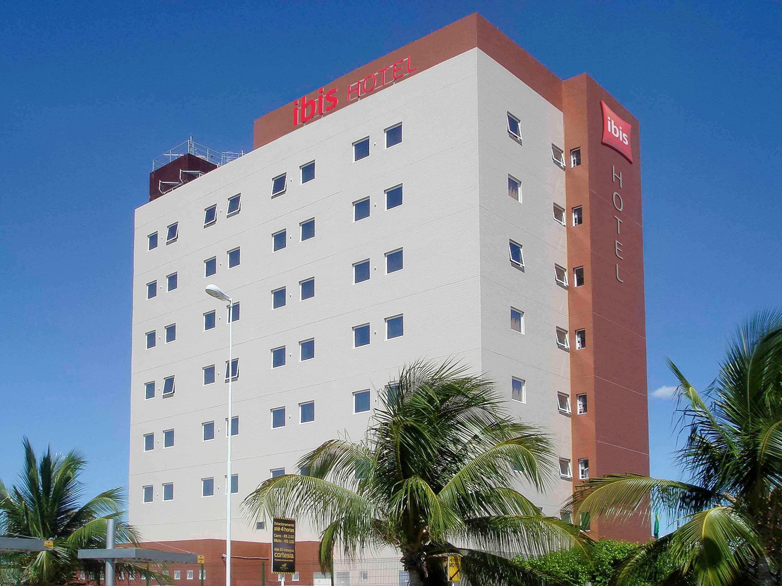Ibis Petrolina Hotel Bagian luar foto