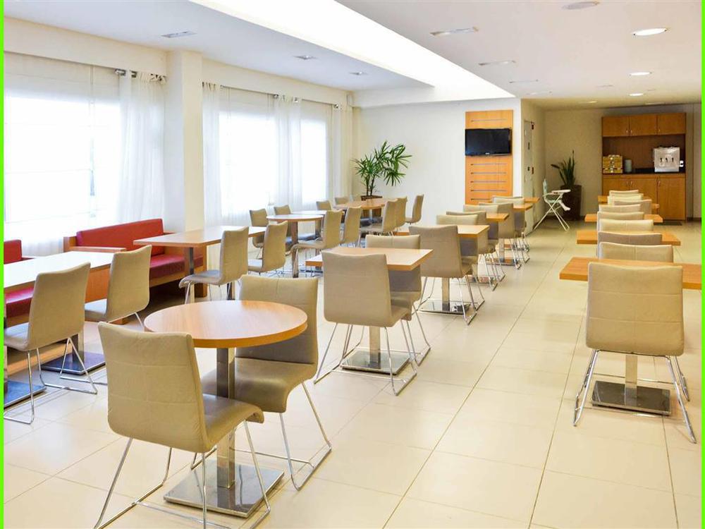 Ibis Petrolina Hotel Restoran foto