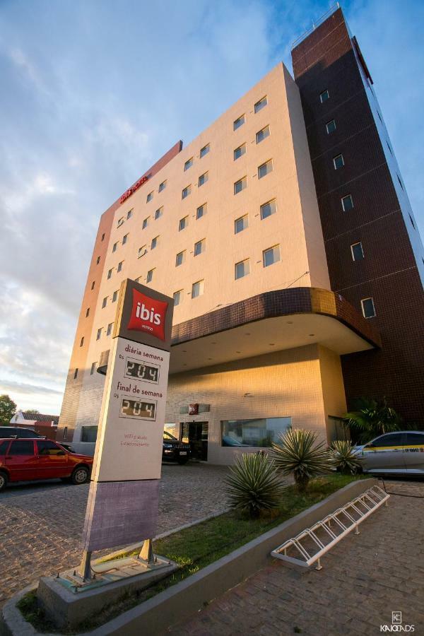 Ibis Petrolina Hotel Bagian luar foto